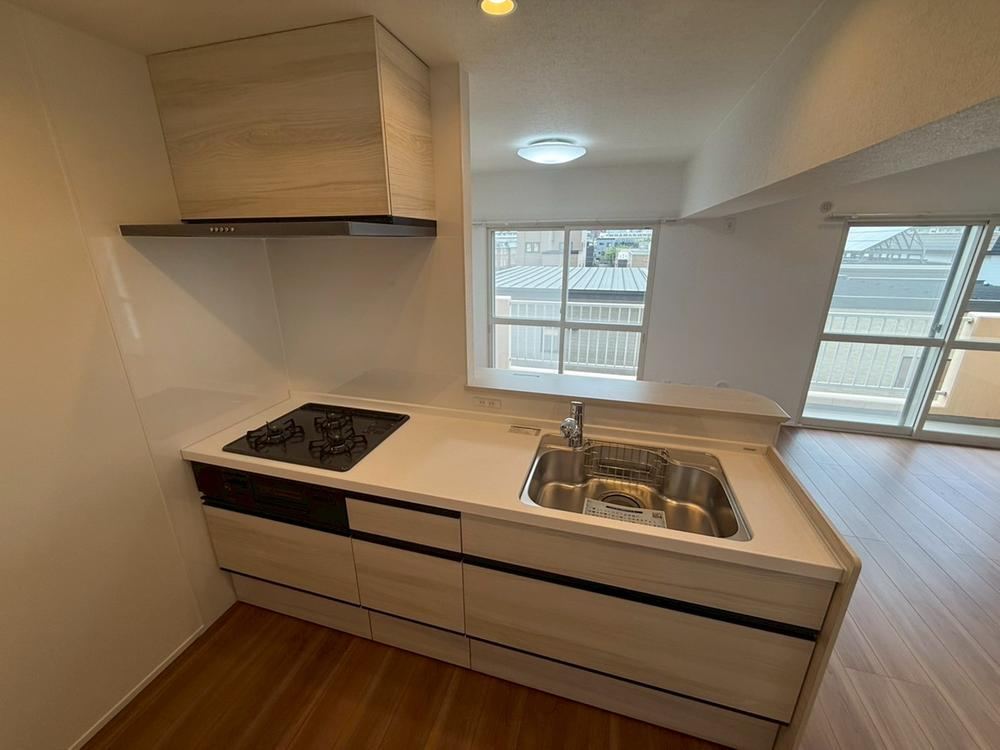 Spacious 3LDK Apartment in Nishi-Hachiken - Photo 1