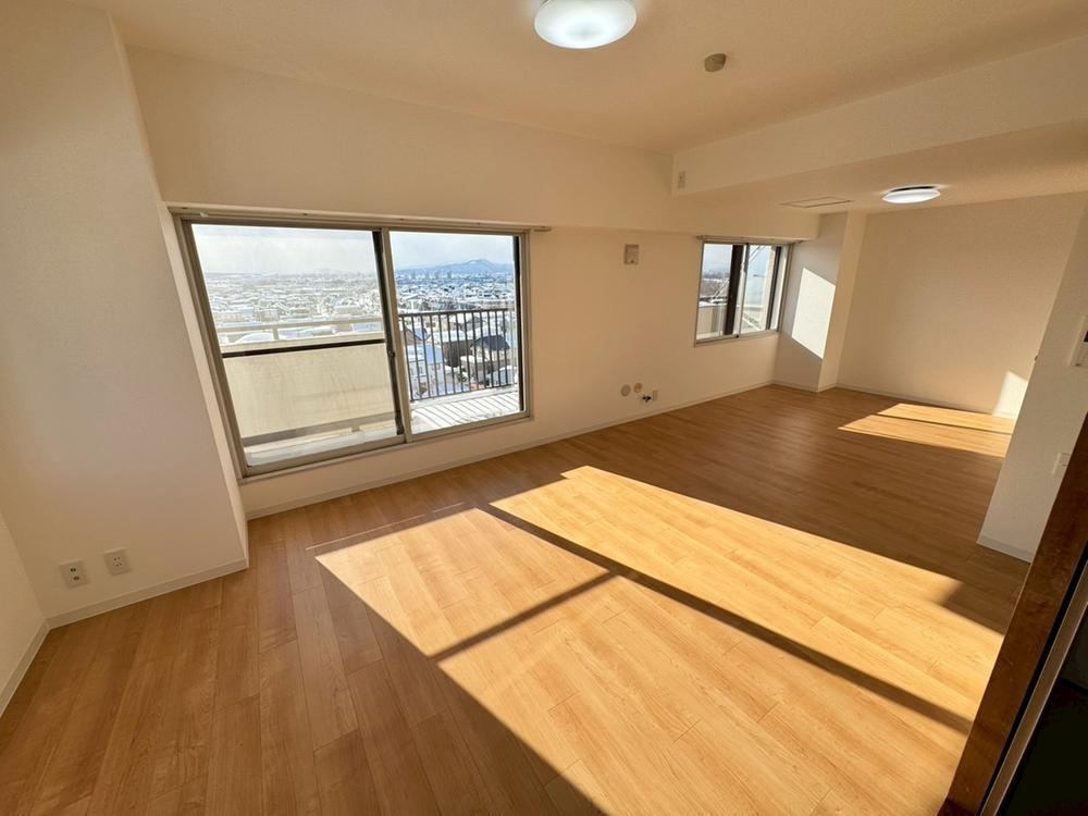 Spacious 4LDK Apartment in Atsubetsu, Sapporo - Photo 1