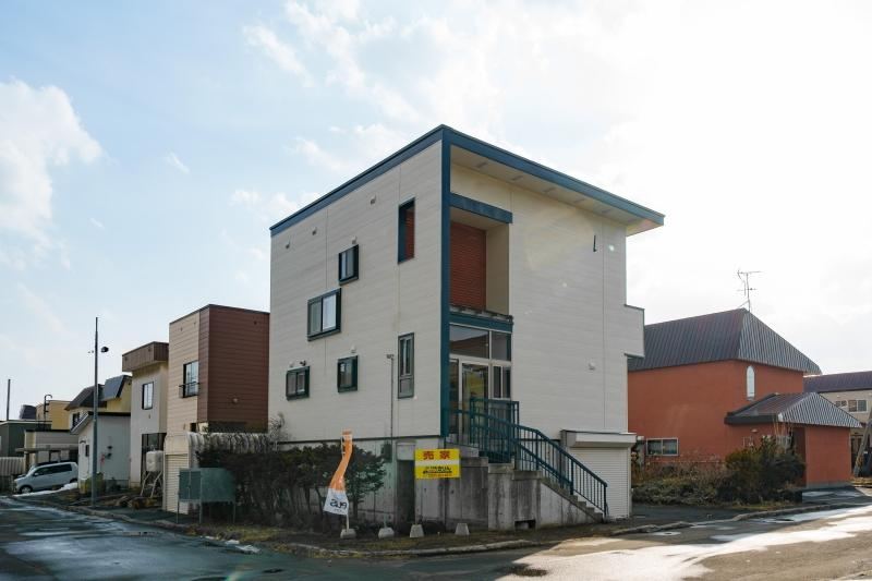 Charming 3LDK+S Home Near Tsutaya Bookstore - Photo 1