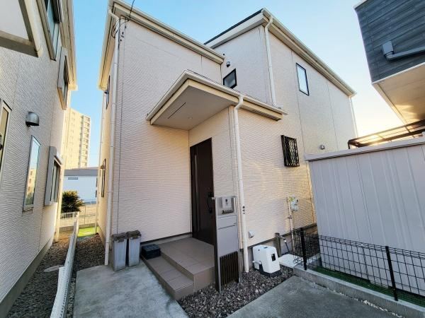 Bright 4LDK House in Fujisawa - Photo 1