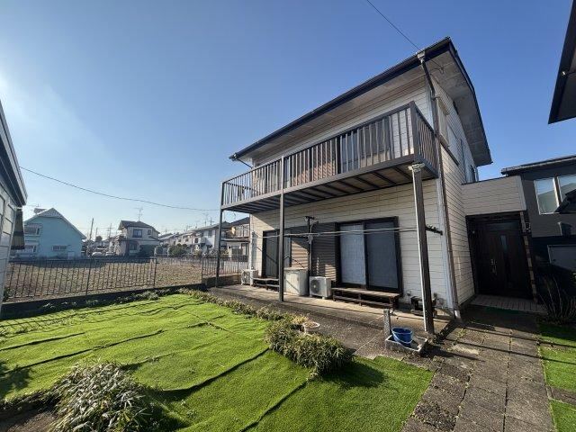 Sunny 4LDK House with Spacious Garden - Photo 1