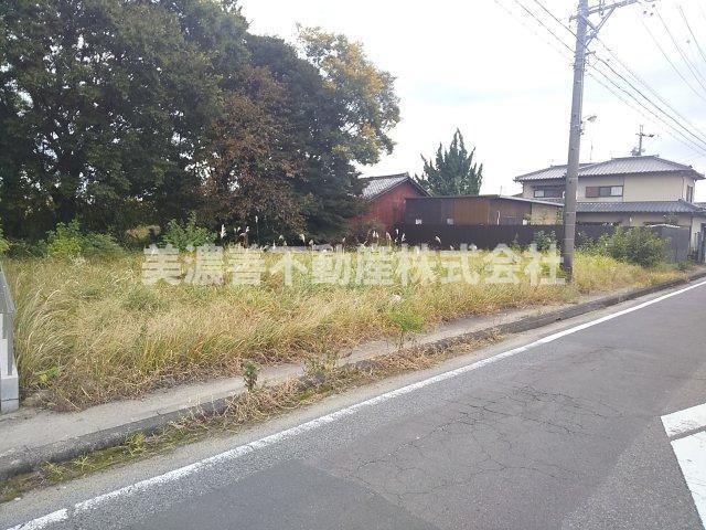 403 m² land in Kakamigahara, Gifu - Photo 1