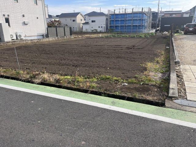 719 m² land in Kakamigahara, Gifu - Photo 1