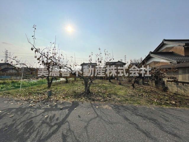 391 m² land in Motosu, Gifu - Photo 1