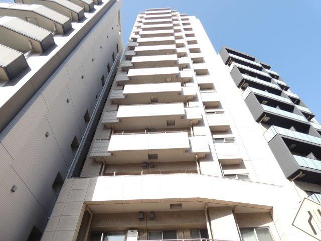 Spacious 3LDK Apartment in Kameido - Photo 1