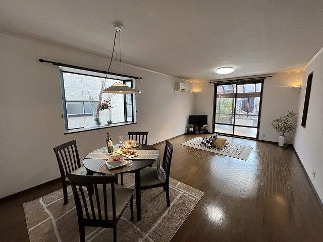 Conveniently Located 4LDK House in Shijyuman - Photo 1