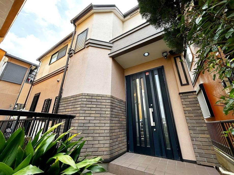 Spacious 4LDK House in Chofu - Photo 1