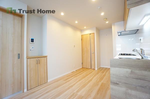 3LDK apartment in Suma Ward, Kobe, Hyogo - Photo 1