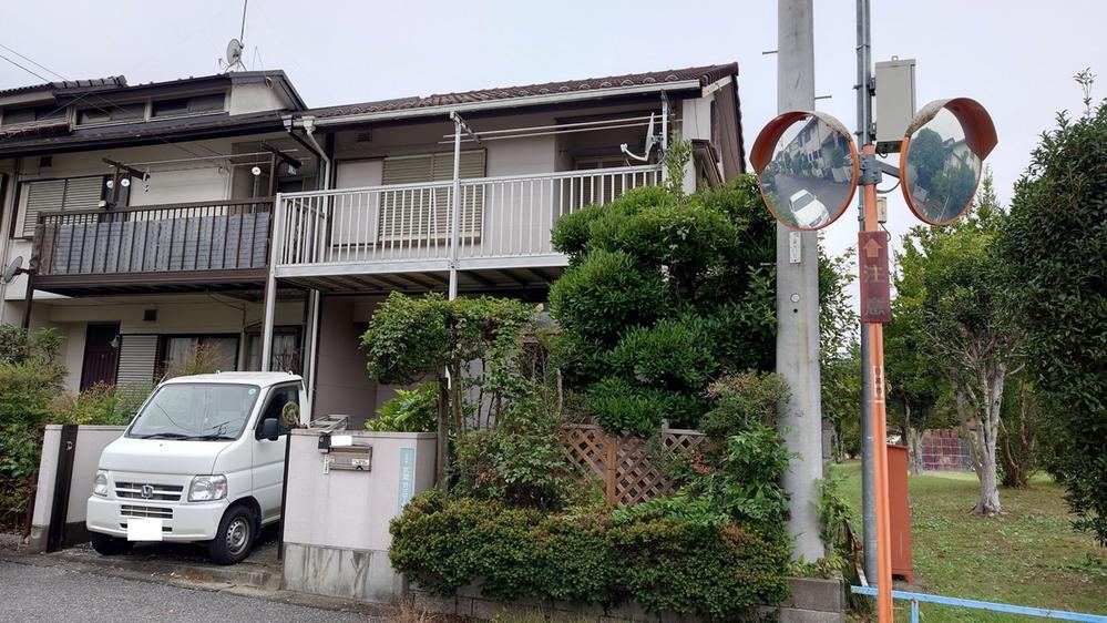 Charming House with Sunroom in Hidaka - Photo 1