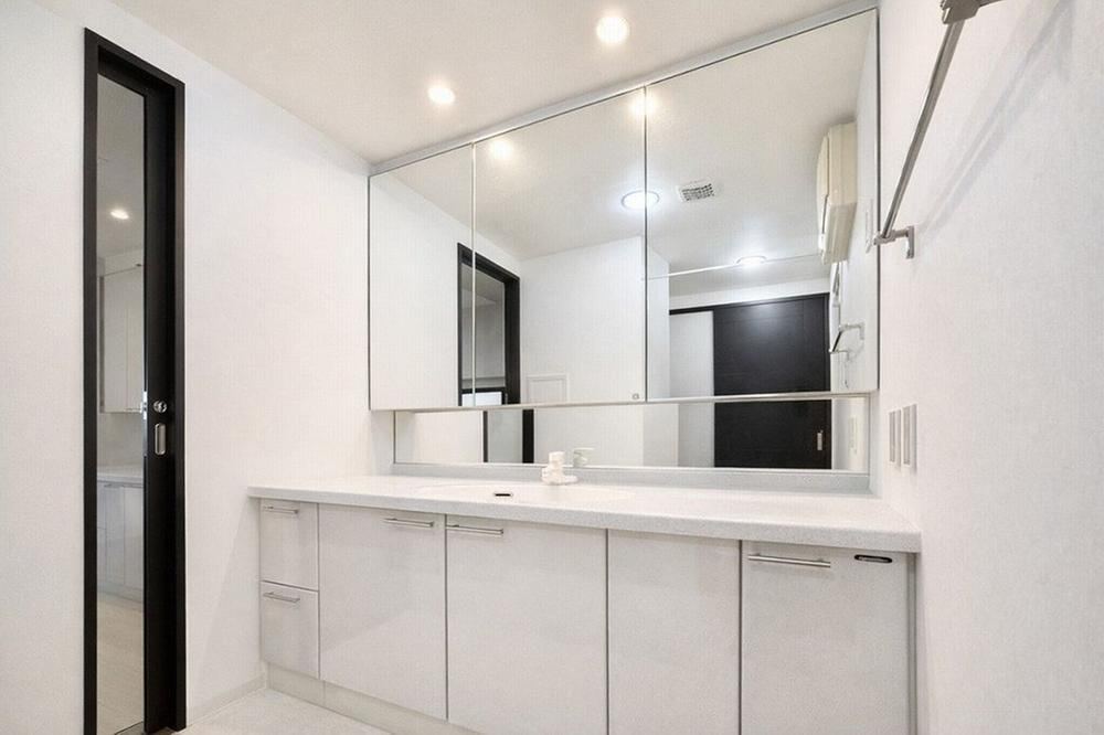 Spacious 3LDK Apartment in Popular Shonan Coastal Area - Photo 1