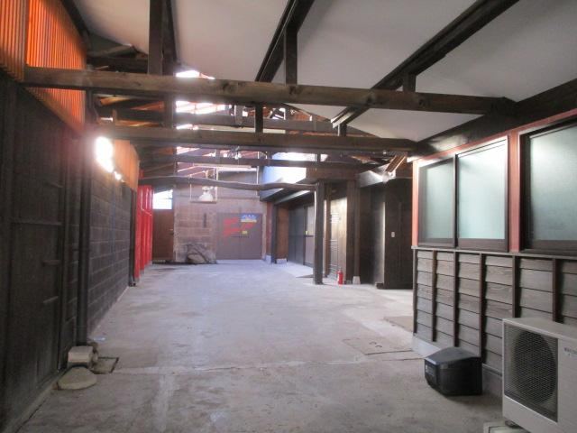 Commercial 4LDK House in Higashimachi - Photo 1