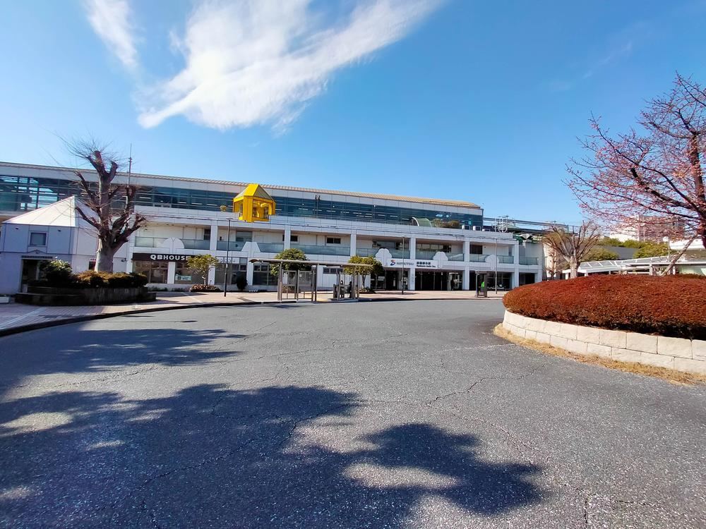 Bright 3LDDKK Home with Open Space in Okazu-cho - Photo 1