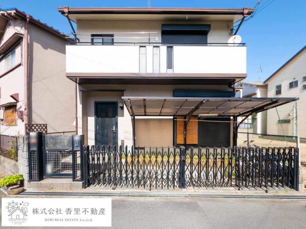 5LDK+S house in Hirakata, Osaka - Photo 1