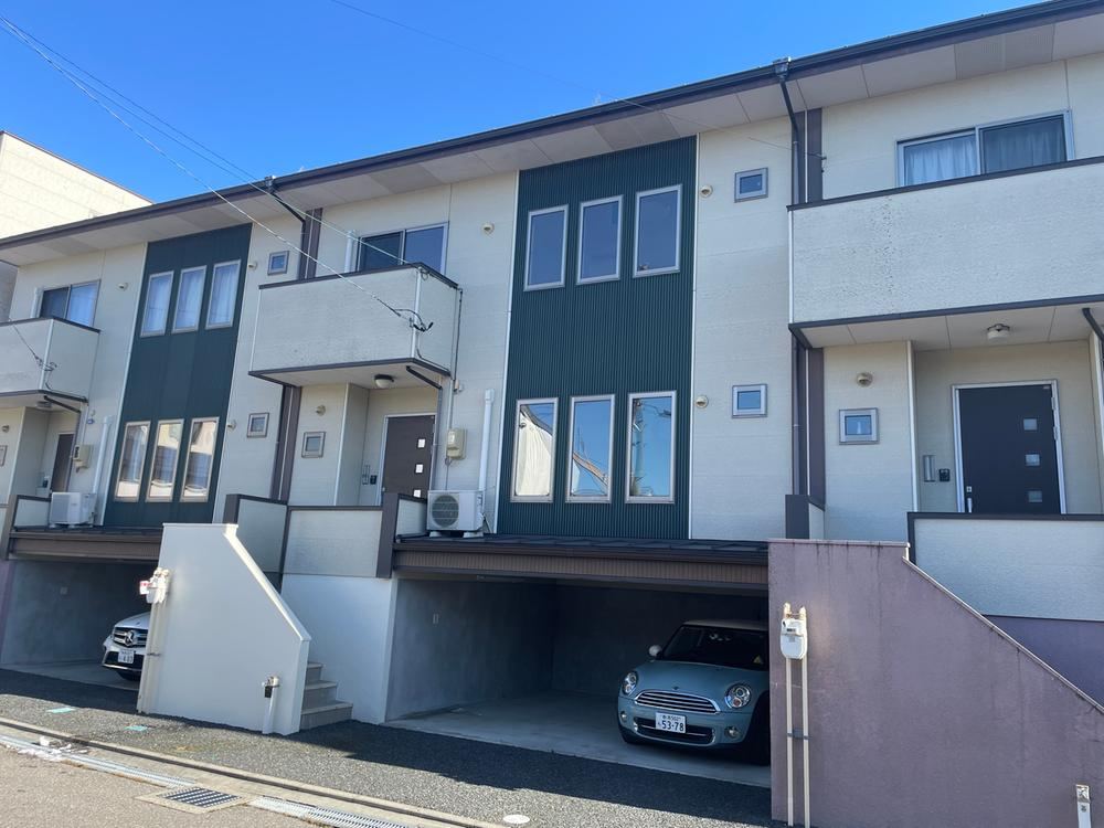 Conveniently Located 3LDK House Ready for Immediate Move-In - Photo 1