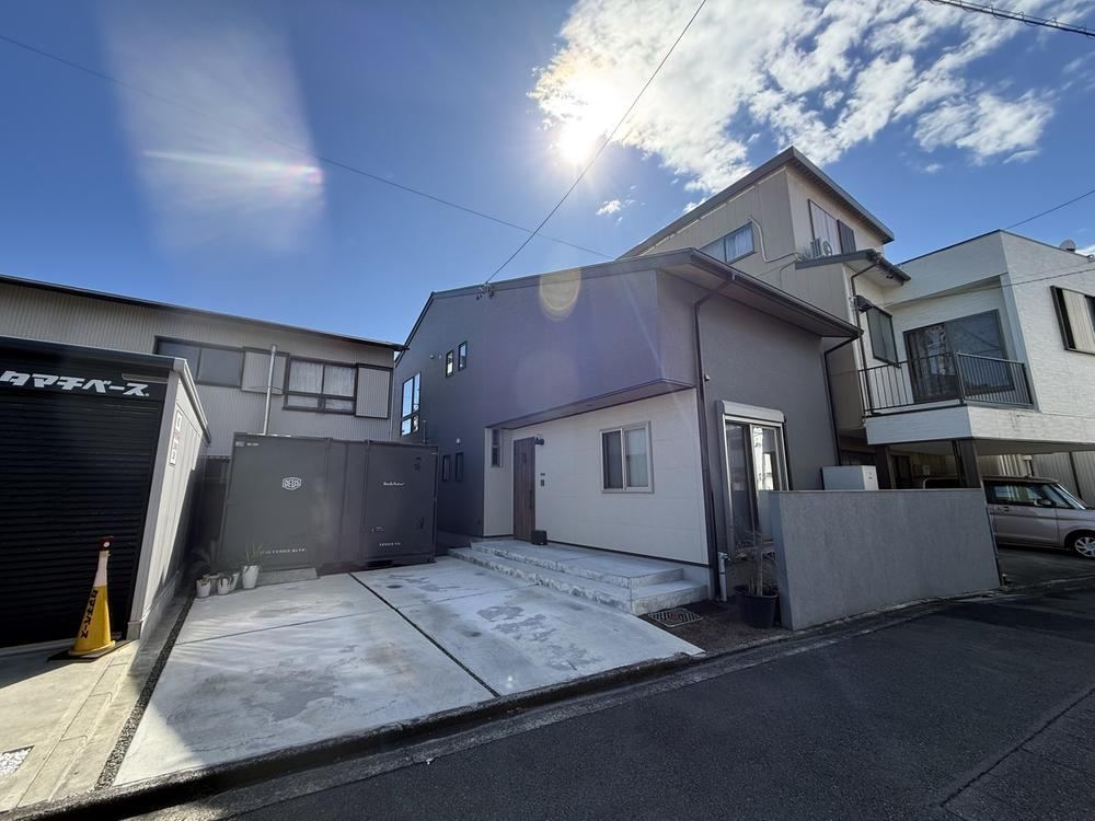 4LDK house in Aoi Ward, Shizuoka - Photo 1