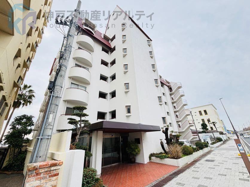 3LDK apartment in Tarumi Ward, Kobe, Hyogo - Photo 1
