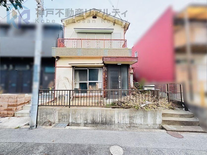 3DK house in Tarumi Ward, Kobe, Hyogo - Photo 1