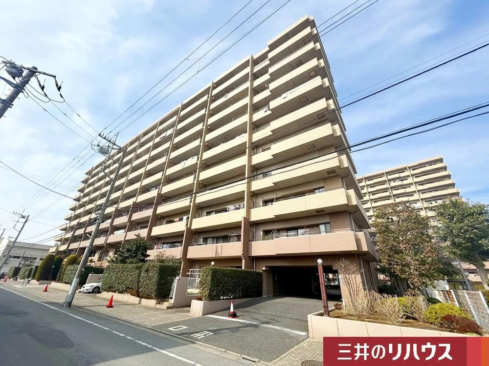 Spacious 3LDK Apartment in Narashino - Photo 1