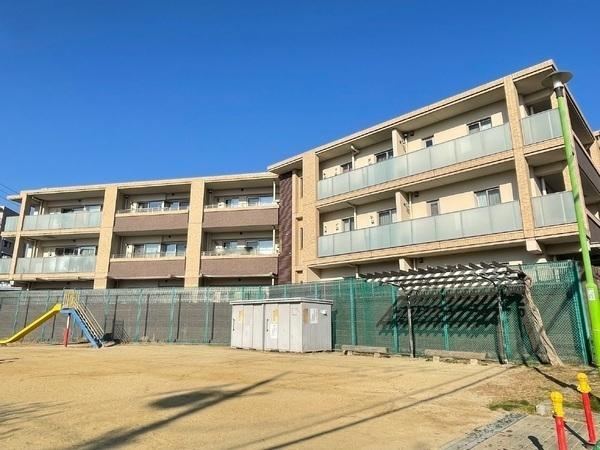 2LDK apartment in Chikusa Ward, Nagoya, Aichi - Photo 1