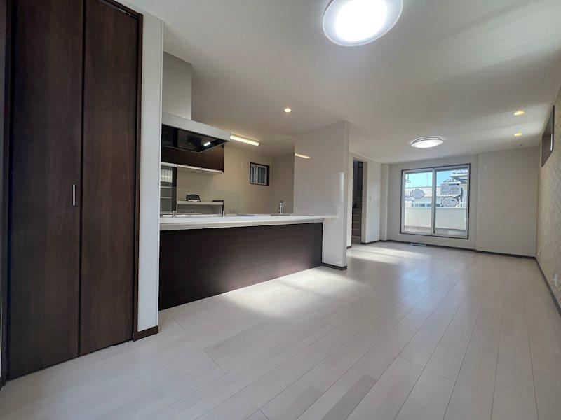 3LDK house in Kusatsu, Shiga - Photo 1