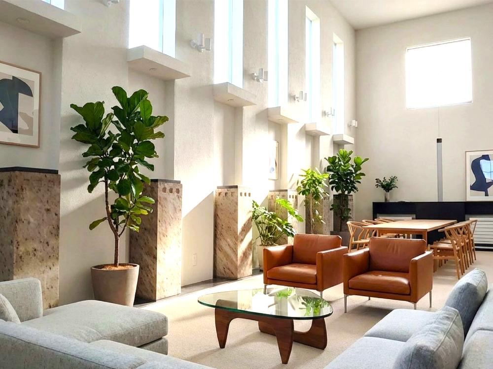 Timeless Octagon: Artistic Concrete Home in Nakano - Photo 1
