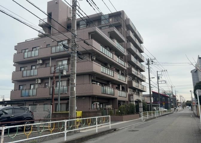 Secure 3LDK Apartment in Fuchinobe - Photo 1