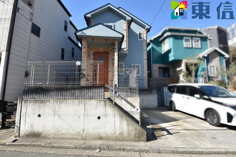 Renovated 3LDK Home with Access to Two Stations - Photo 1