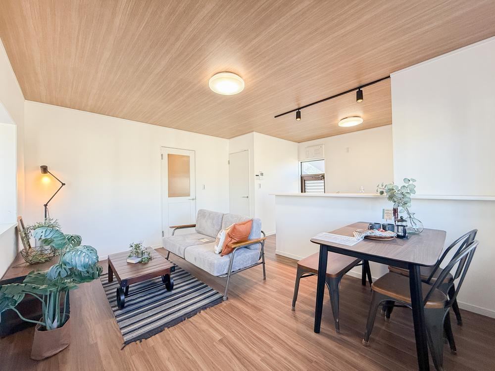 Renovated Family Home Near Kamiooka Station - Photo 1