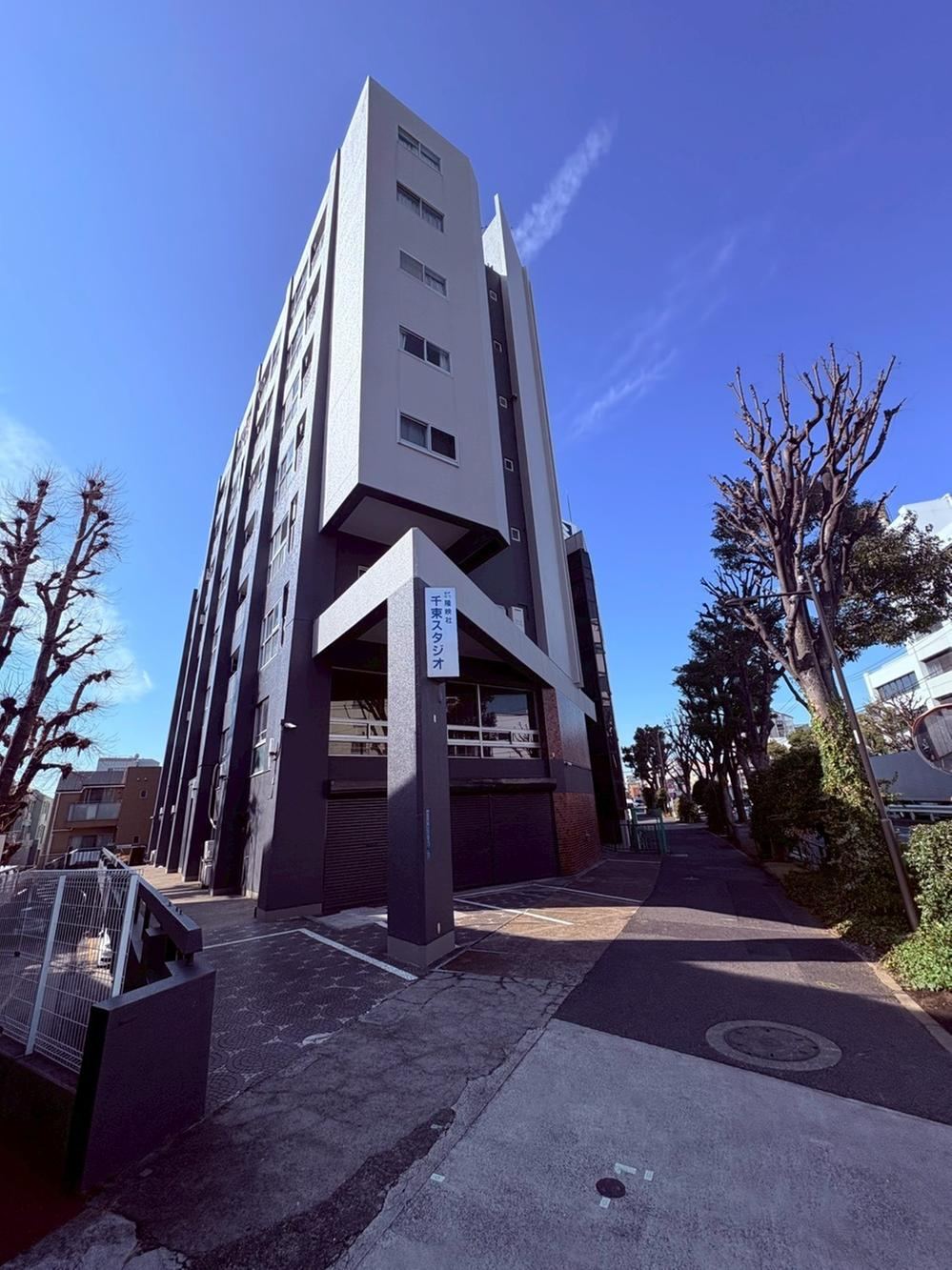 Convenient 1LDK Apartment in Kitachinboku - Photo 1