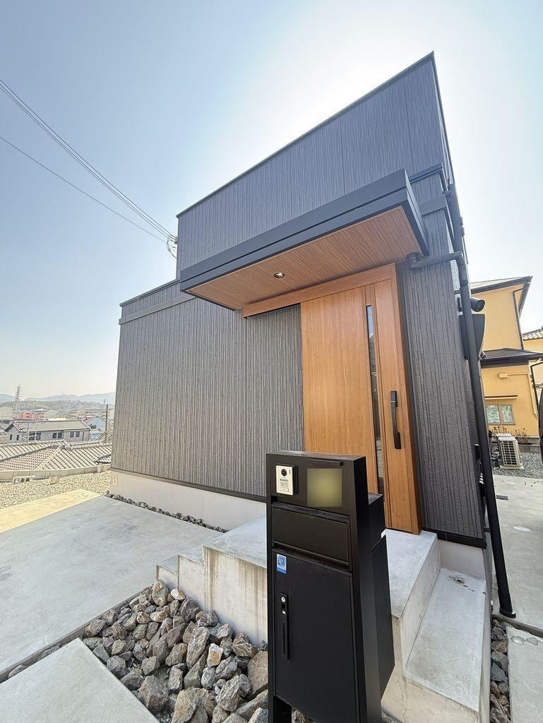 2LDK+2S house in Habikino, Osaka - Photo 1