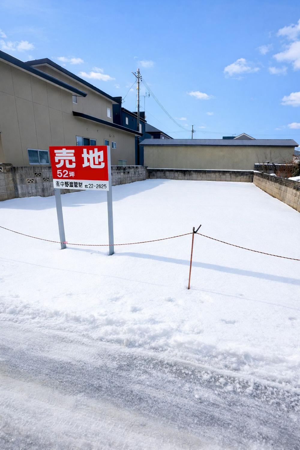 Quiet Residential Area - Photo 1
