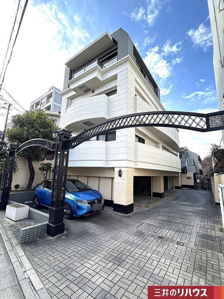 Renovated 2LDK Apartment in Yakumo - Photo 1