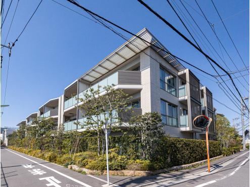 3LDK apartment in Setagaya Ward, Tokyo - Photo 1