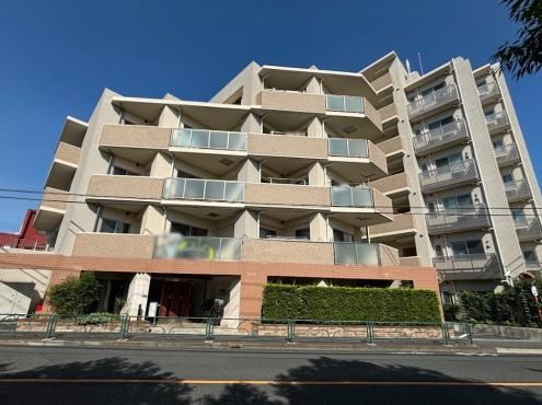 Charming 3LDK Apartment with Roof Balcony in Tachikawa - Photo 1