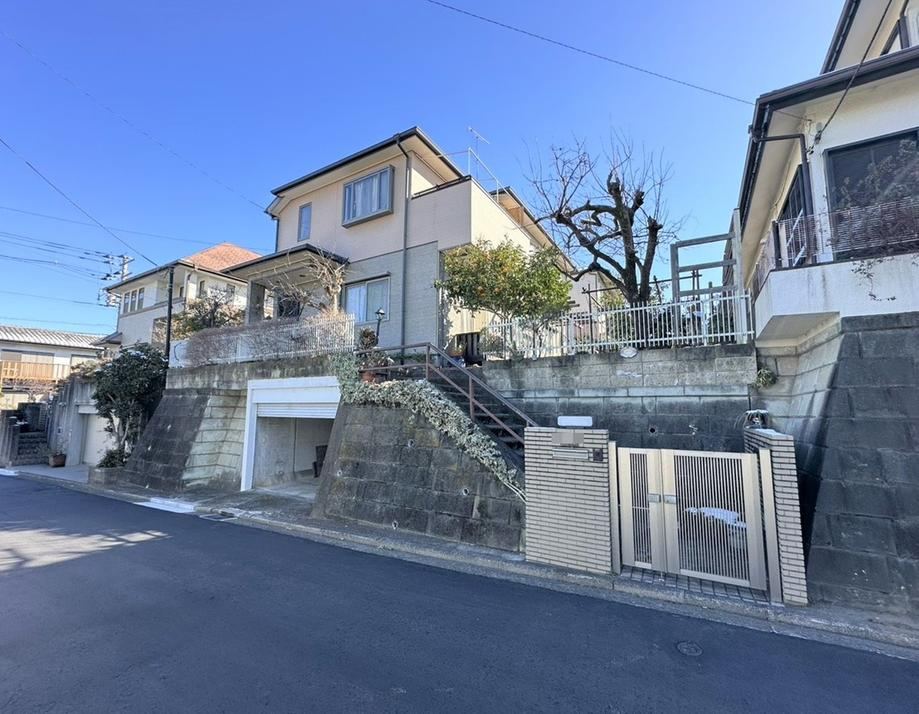 Elegant 4LDK Detached House in Kakinokidai - Photo 1