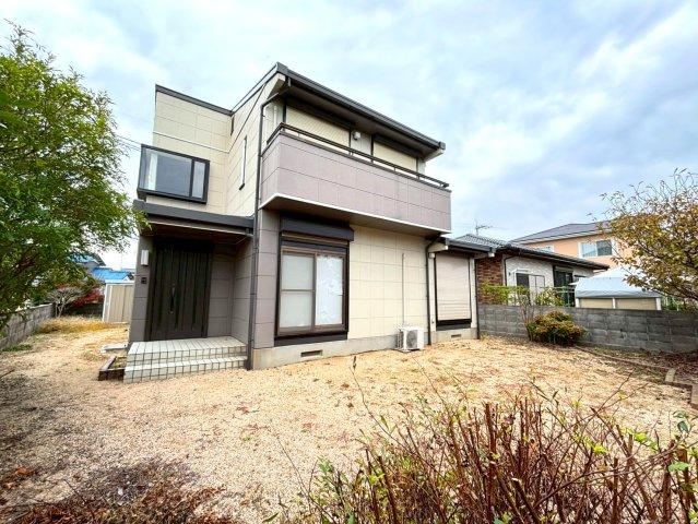 3LDK house in Ube, Yamaguchi - Photo 1