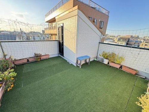 Stylish 3LDK House with Rooftop Garden - Photo 1