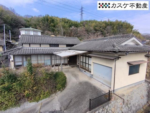 7DK house in Asakuchi, Okayama - Photo 1