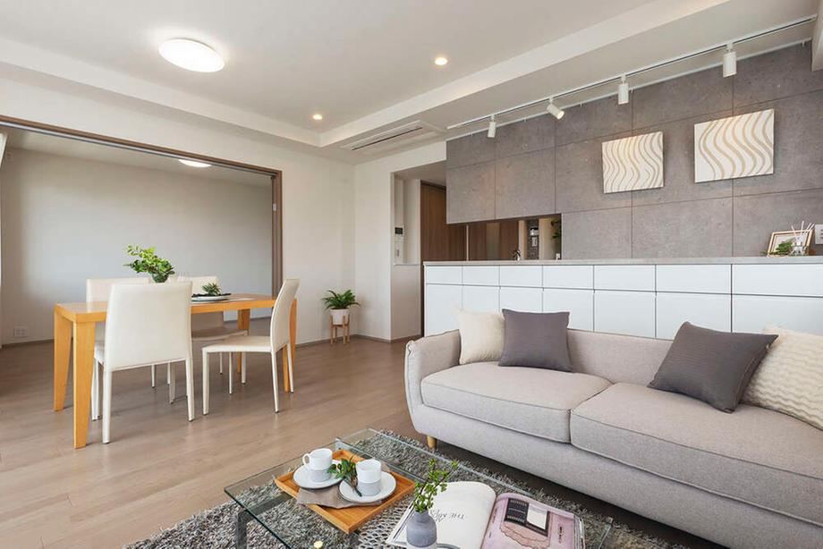 4LDK apartment in Suginami Ward, Tokyo - Photo 1