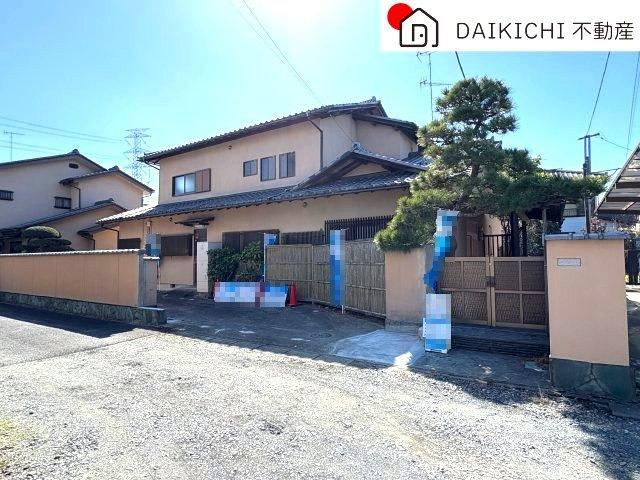 Spacious Home with South Garden in Kumagaya - Photo 1