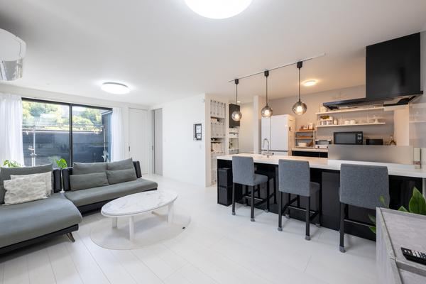 Newly Built 3LDK Home with Spacious Layout in Ayase - Photo 1