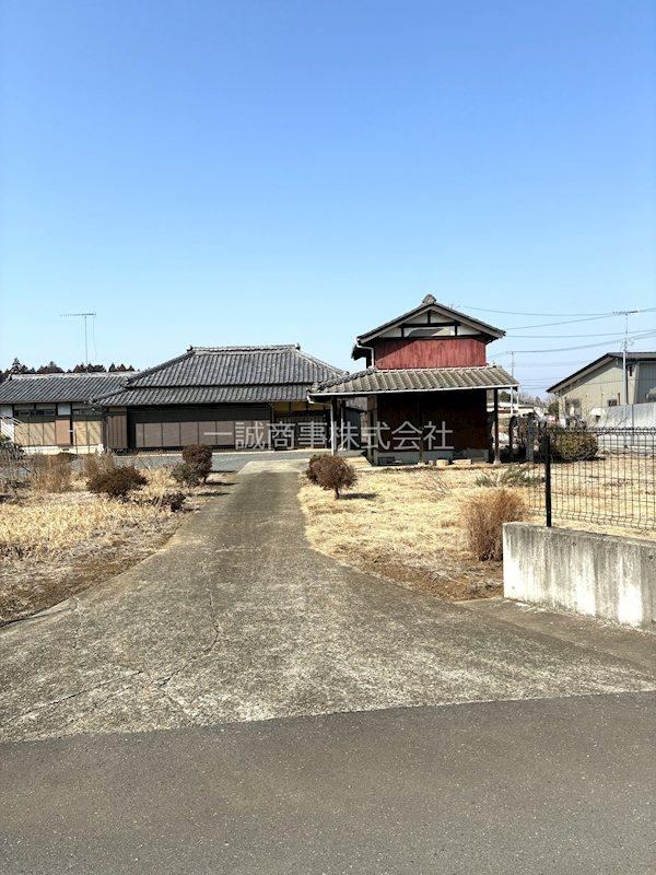 Wide Lot Along Main Road in Tsuchiura - Photo 1