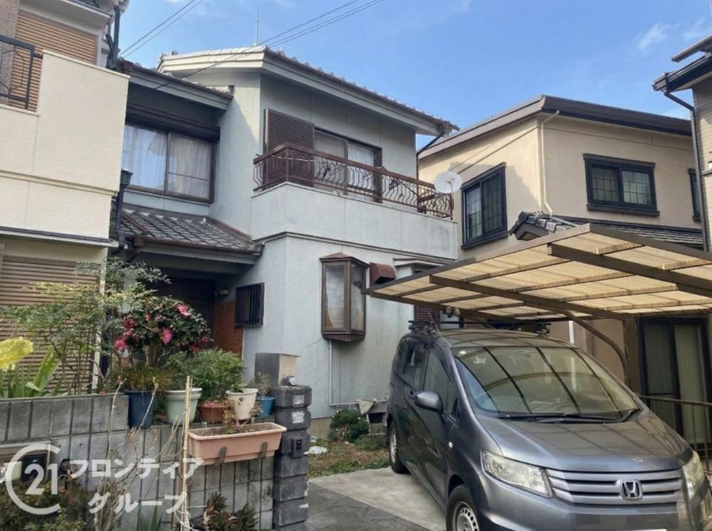 4DK house in Hirakata, Osaka - Photo 1