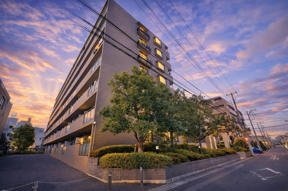 Newly Renovated 3LDK Corner Apartment in Funabashi - Photo 1
