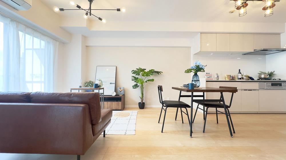 Stylish 1LDK+S Apartment in Katase Kaigan - Photo 1