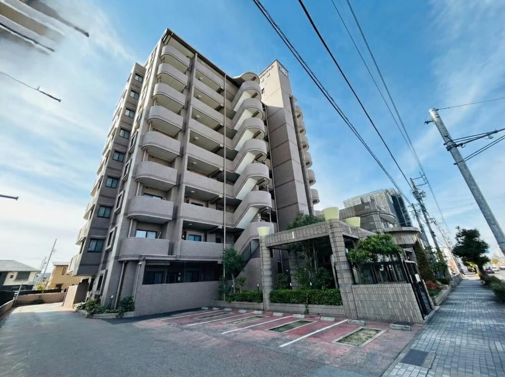 4LDK apartment in Gifu, Gifu - Photo 1