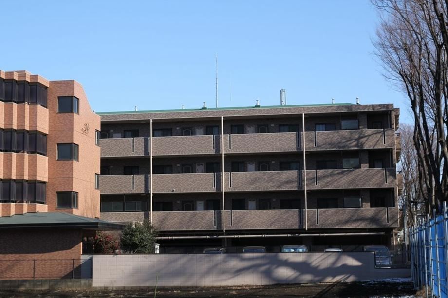 Charming 3LDK Apartment in Chofu - Photo 1
