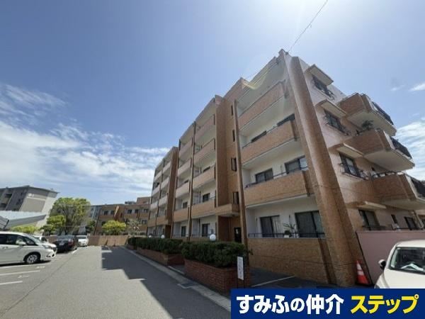 4LDK apartment in Jonan Ward, Fukuoka - Photo 1