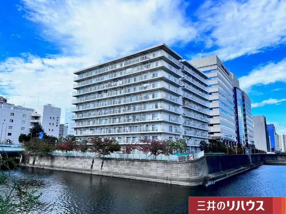 Spacious 2LDK Apartment Near Tennozu Isle - Photo 1