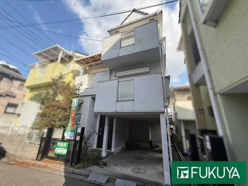 4LDK house in Yamatotakada, Nara - Photo 1